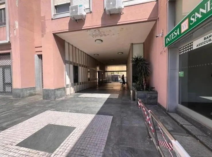 Elegant Apartment 7 Floor Of The Tower Free Wi-Fi Genoa 0*,